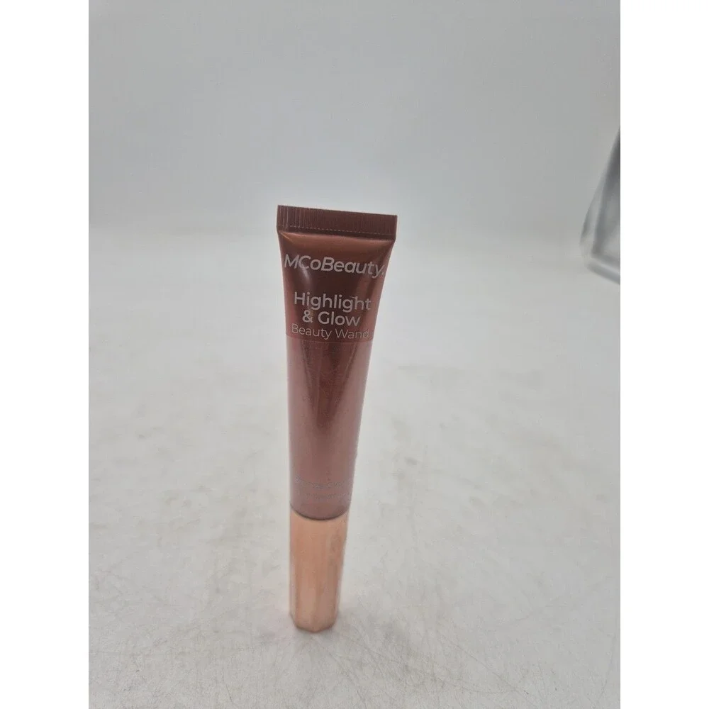MCoBeauty Highlight and Glow Beauty Wand Liquid Highlighter Bronze